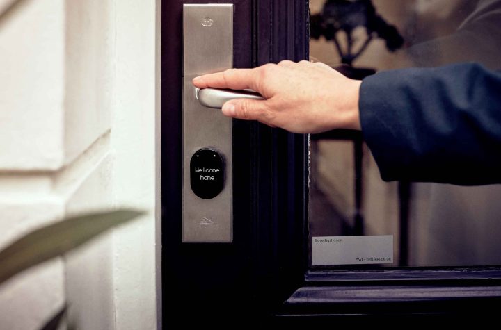 Tips Memasang Smart Door Lock