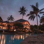 Liburan ke resort